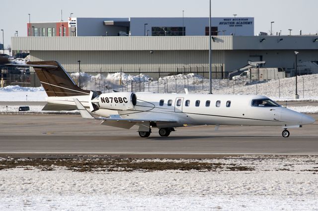 Learjet 45 (N876BC)