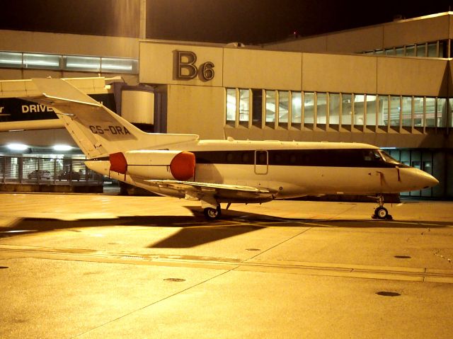 Hawker 800 (CS-DRA)
