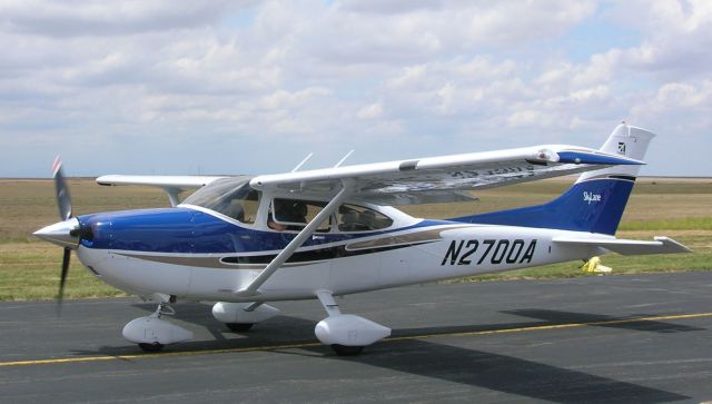 Cessna Skylane (N2700A) - Photo credit: George Goebel.  Public domain.