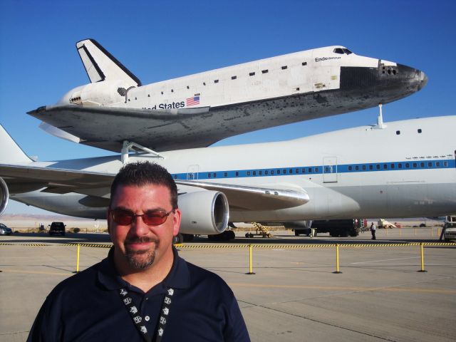 — — - NASA 747 SCA (N905NA) with Endeavour (OV105) stopped over at NASA Dryden Flight Research Center on its way to its new homein LA.