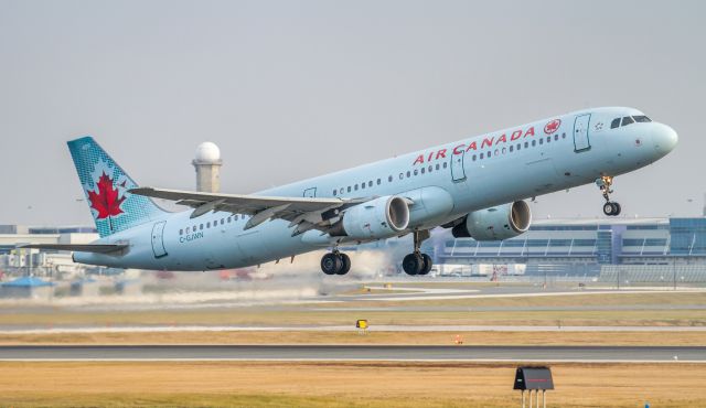 Airbus A321 (C-GJWN)