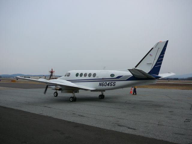 Beechcraft King Air 100 (N6045S)