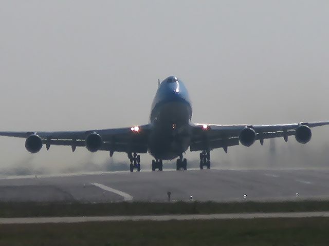 Boeing 747-200 (F-HKIS) - Toujours dans les archives cette fois en 2010