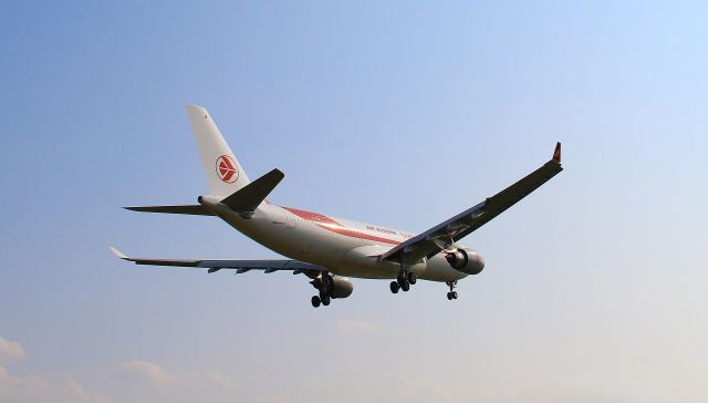 Airbus A330-300 (7T-VJB)