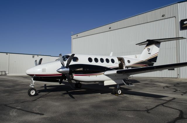 Beechcraft Super King Air 200 (N61PC)