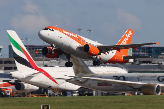 Airbus A319 (OE-LQL) - EZY7002 off to Malaga.