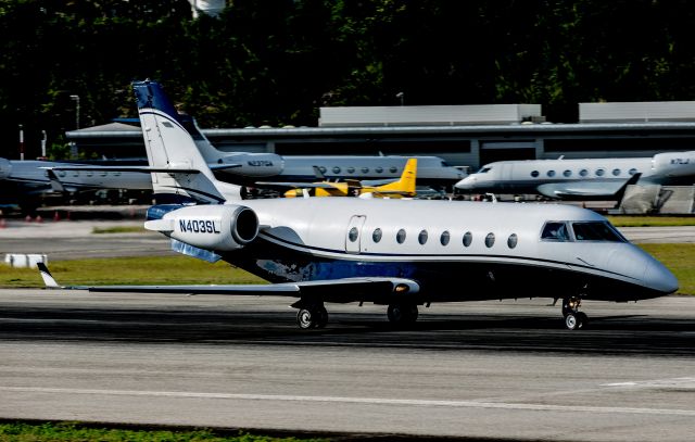 IAI Gulfstream G200 (N403SL)