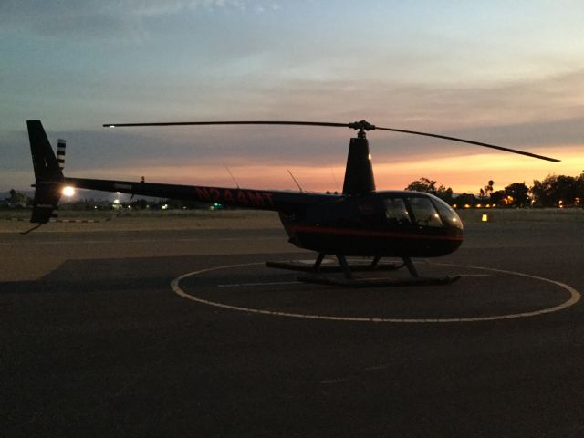 Robinson R-44 (N244MT)