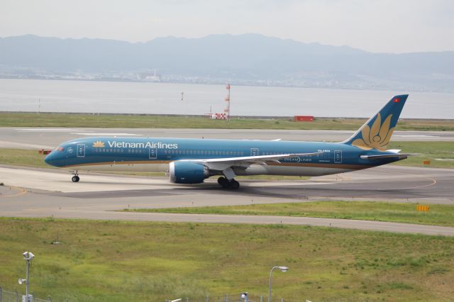 Boeing 787-9 Dreamliner (VN-A869)