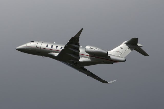 Bombardier Challenger 300 (9H-VCJ) - Challenger 300 belonging to VistaJet Malta departing Manchester