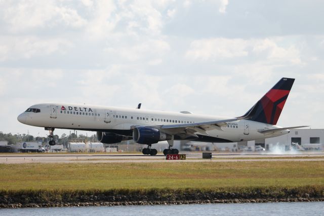 Boeing 757-200 (N549US) - Delta Flight 1196 arrives on Runway 6 at Southwest Florida International Airport following flight from Hartsfield-Jackson Atlanta International Airport (12/16/24)