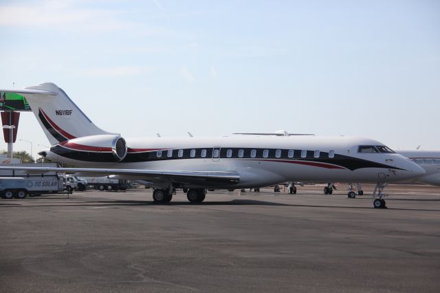 Bombardier Global Express (N611BF)