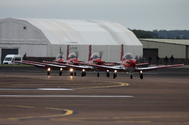 — — - Swiss AF PC-7s
