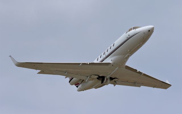 Hawker 800 (N743WJ)