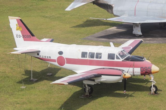 Beechcraft Queen Air (65) (03-3095)