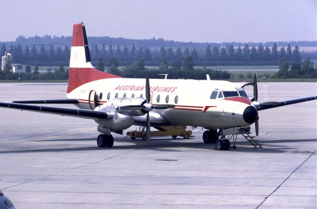 Hawker Siddeley HS-748 (OE-LHS) - August 1969 at Vienna (LOWW)