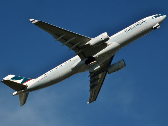 Airbus A330-300 (B-HLO)