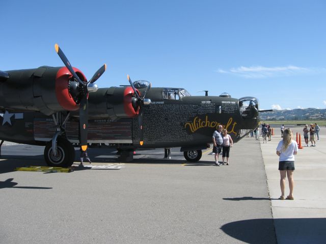 Consolidated B-24 Liberator (N224J) - Collings B-24 Liberator "Witchcraft" at Livermore, California, May 2006.