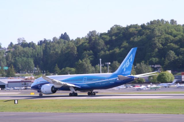 Boeing 787-8 (N787BA)