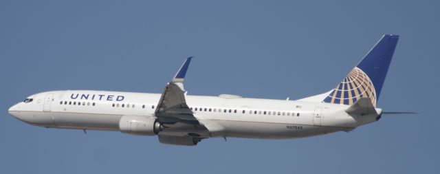 Boeing 737-900 (N69840)