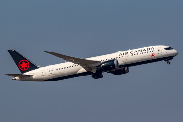 Boeing 787-9 Dreamliner (C-FVLZ)