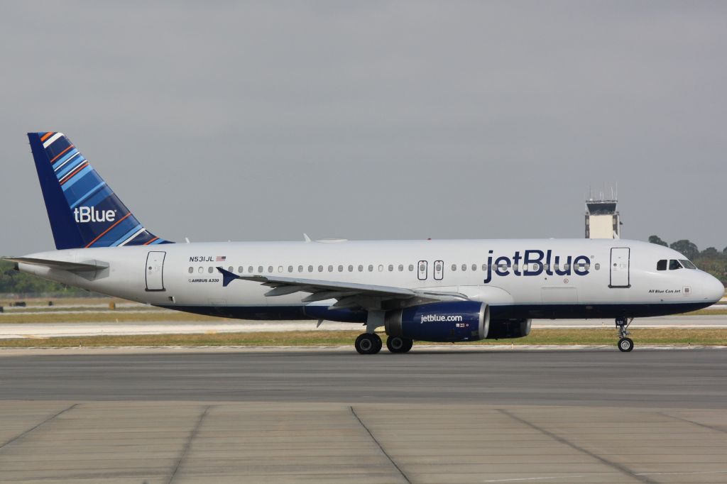 Airbus A320 (N531JL) - JetBlue Airbus A320 (N531JL) prepares for flight at Sarasota-Bradenton International Airport