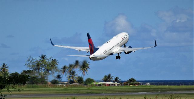 Boeing 737-800 (N3771K)