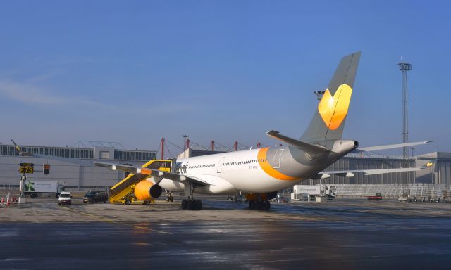 Airbus A330-300 (OY-VKG) - Thomas Cook Airlines Scandinavia Airbus A330-343 OY-VKG in Copenhagen 