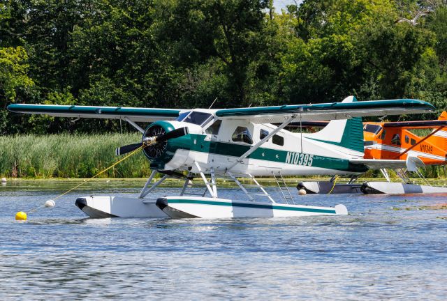 Mooney M-20 (N10395)