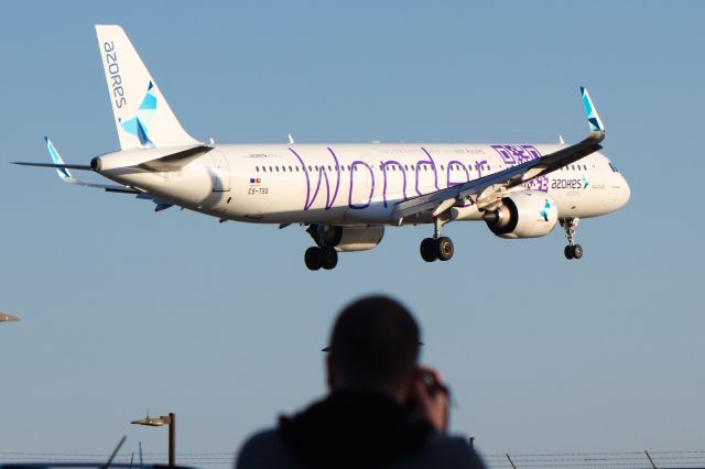 Airbus A321neo (CS-TSG) - Photographer/Subject