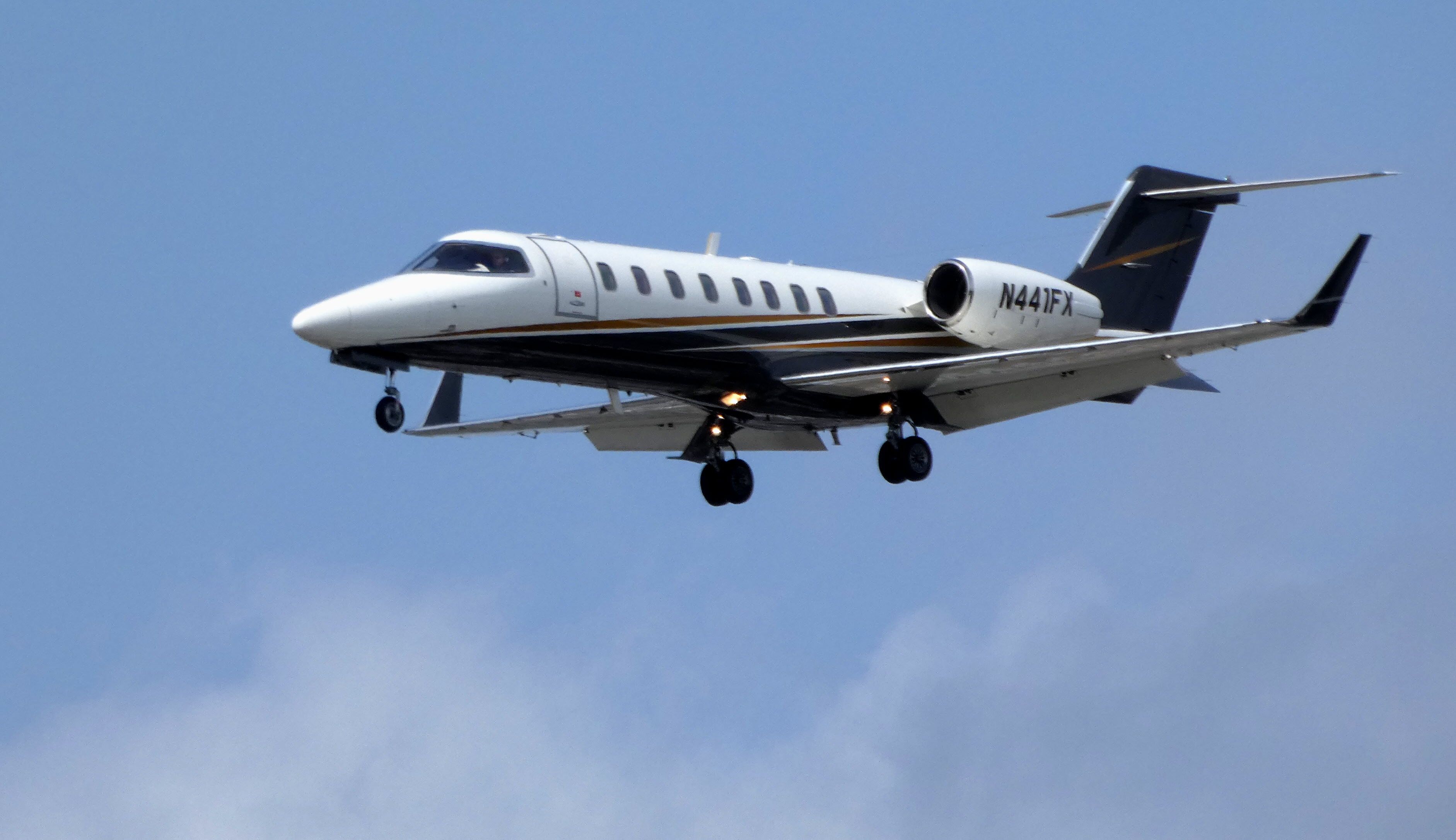 Learjet 45 (N441FX) - On final is this 2008 Learjet 45 in the Spring of 2019.