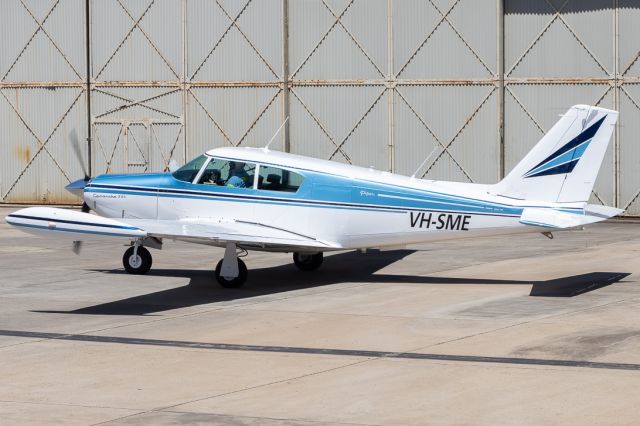 Piper PA-24 Comanche (VH-SME)