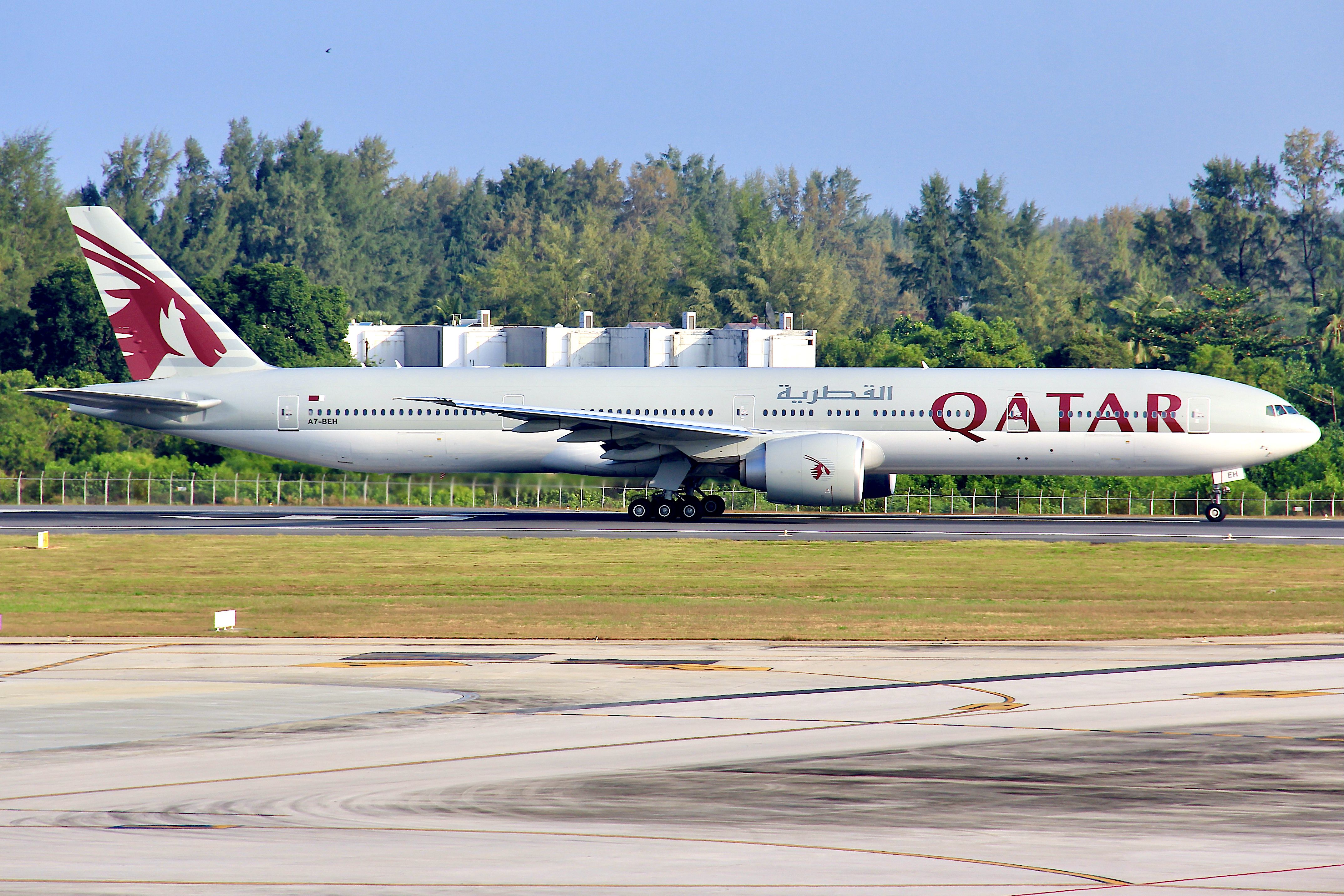 BOEING 777-300ER (A7-BEH)