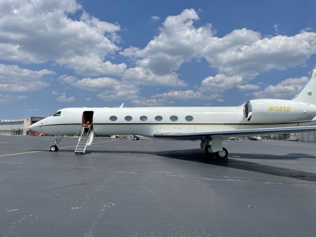 Gulfstream Aerospace Gulfstream V (N132SD)