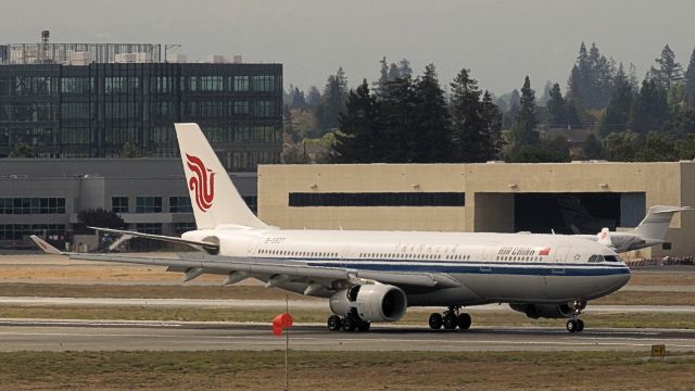 Airbus A330-200 (B-5927) - Arrival of the first Air China flight into San Jose from Shanghai Pudong