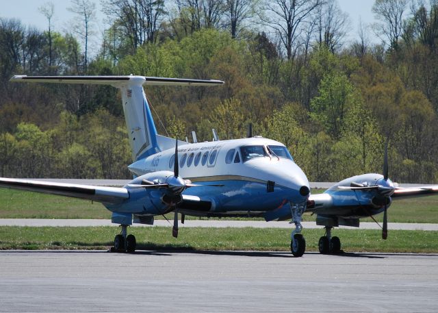 Beechcraft Super King Air 300 (N35) - FEDERAL AVIATION ADMINISTRATION - 4/6/11