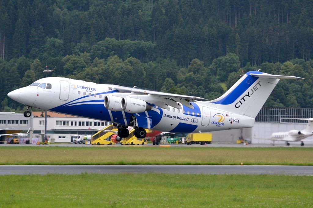 Avro Avroliner (RJ-85) (EI-RJX)