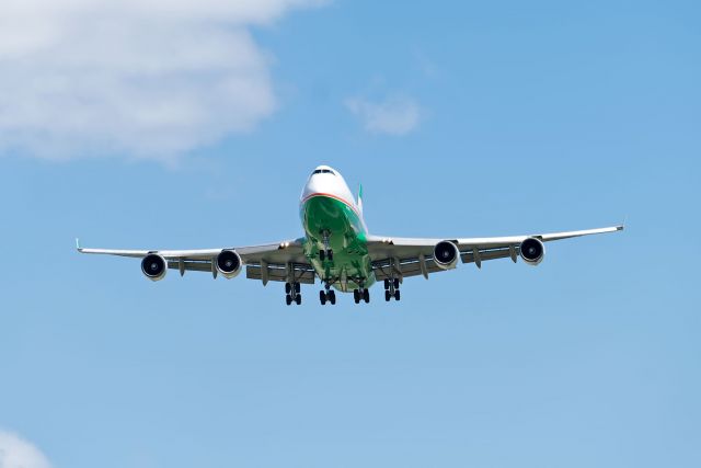 Boeing 747-400 (B-16401)