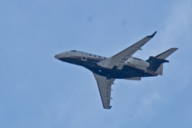 Embraer Legacy 450 (N413FX) - Aircraft operating as FlexJet413 photographed on 16-Mar-2018 at 1126HrsEDT enroute to KTEB from KCEU.