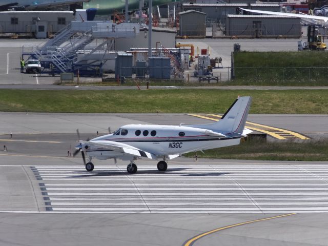 Beechcraft King Air 90 (N3GC)