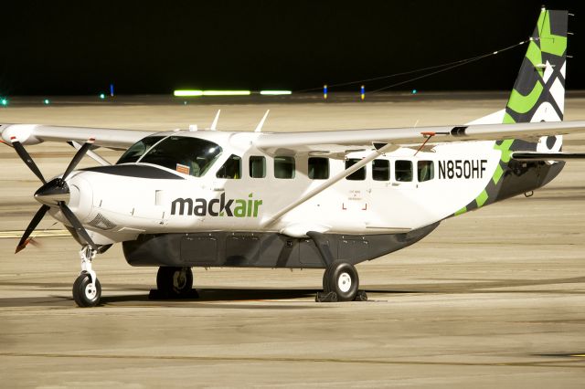 Cessna Caravan (N850HF) - Tenerife Surbr /04/11/2018br /Mack Air, delivery flight