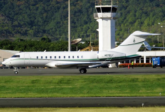 Bombardier Global 5000 (N375WB)