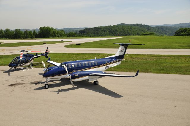 Beechcraft Super King Air 350 (N1WV)