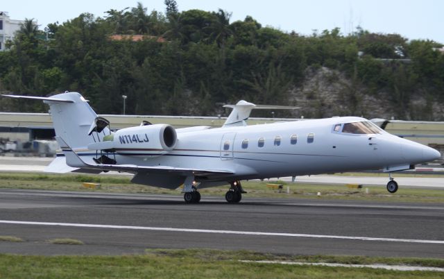 Learjet 60 (N114LJ)