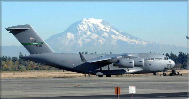 Boeing Globemaster III —