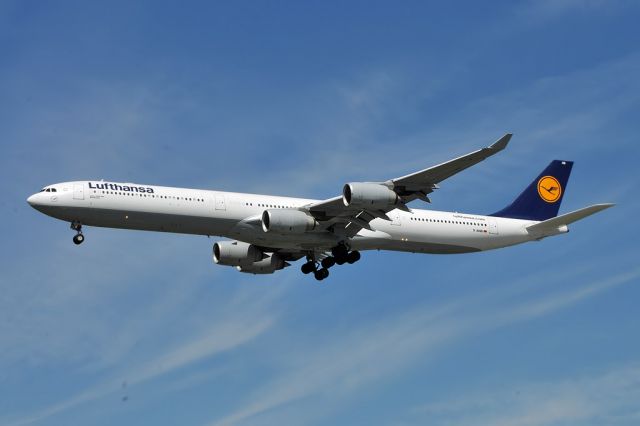 Airbus A340-600 (D-AIHB)