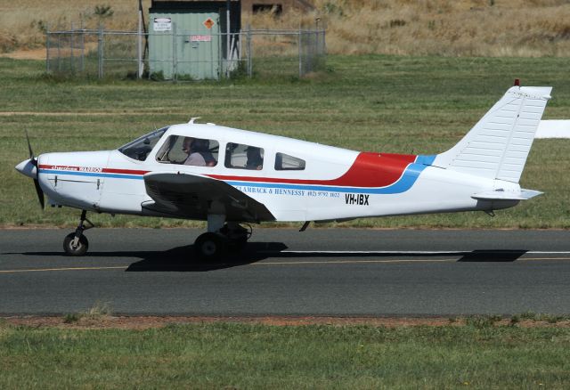 Piper Cherokee (VH-IBX)