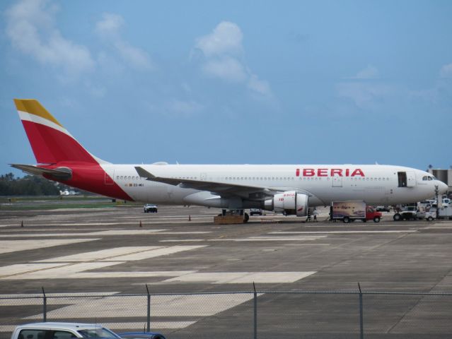 Airbus A330-200 (EC-MKI) - "Puerto Rico"!