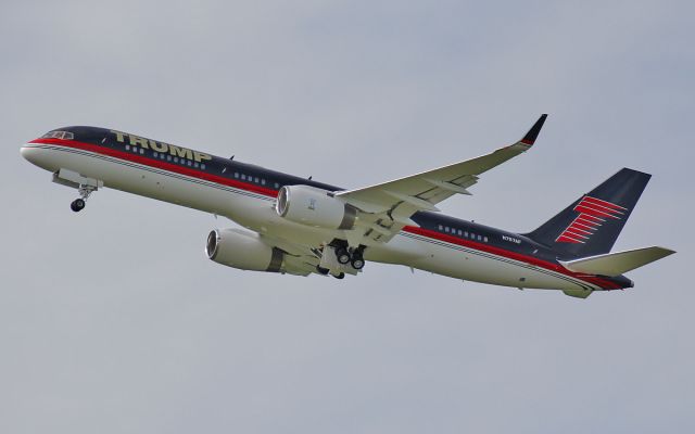 N757AF — - donald trump and family dep shannon for prestwick scotland 13/5/14.