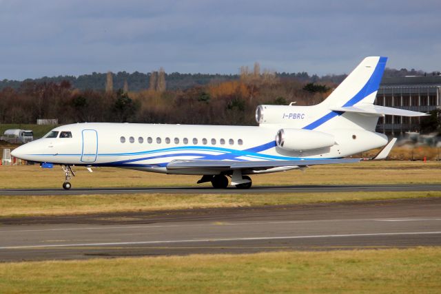 Dassault Falcon 7X (I-PBRC) - Sirio Falcon 7X departing rwy 26 on 3-Feb-23 returning to LIML as SIO625.